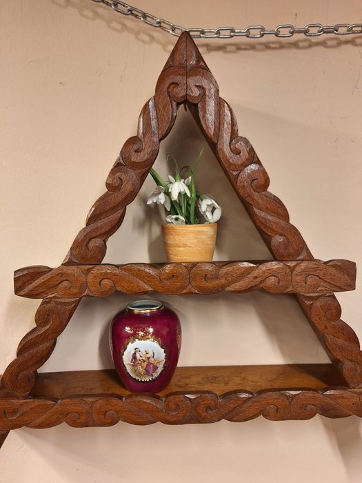 Етажерка за стена дъб