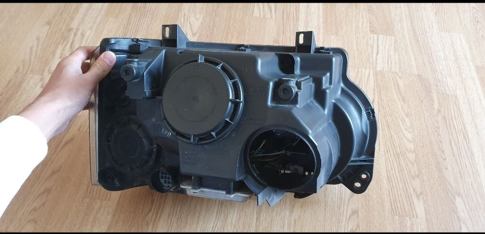 Far stanga complet bec calculatoare Range Rover Sport