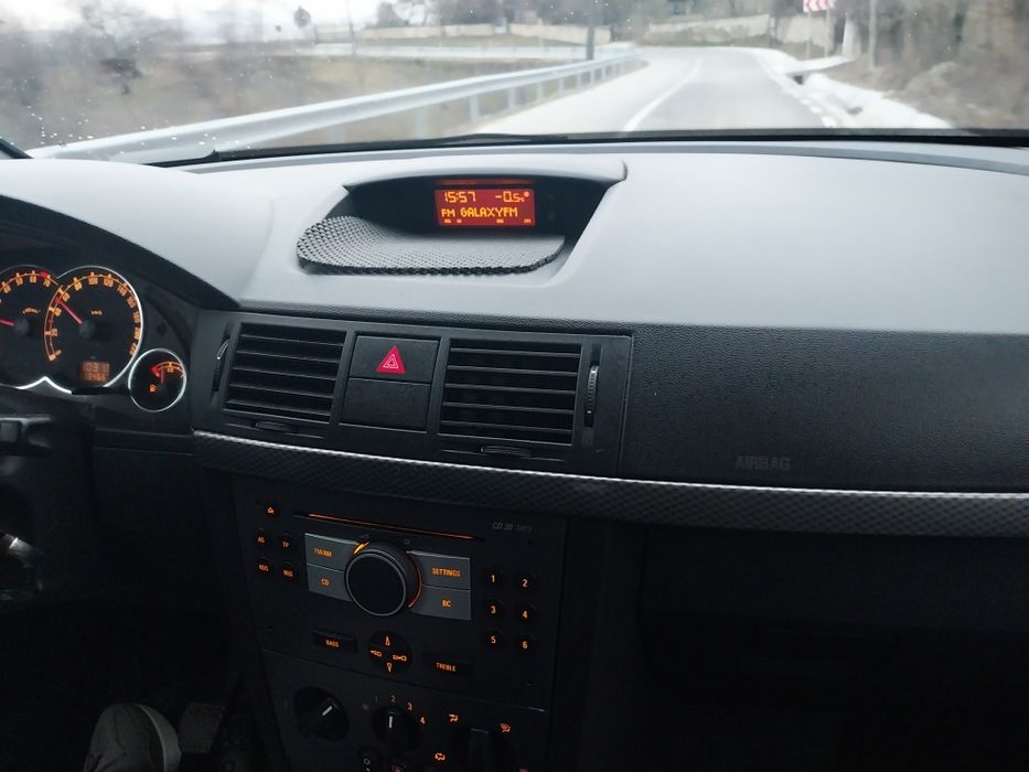 Vând Opel Meriva