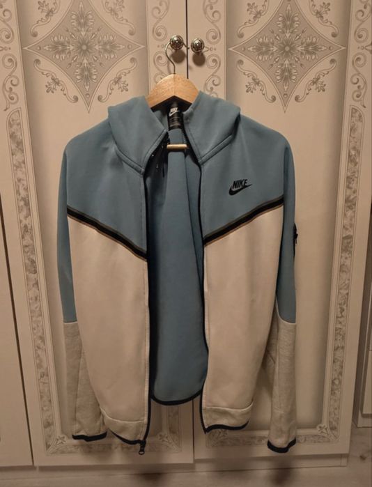 Nike Tech Fleece hanorac bicolor albastru deschis/alb mărimea S
