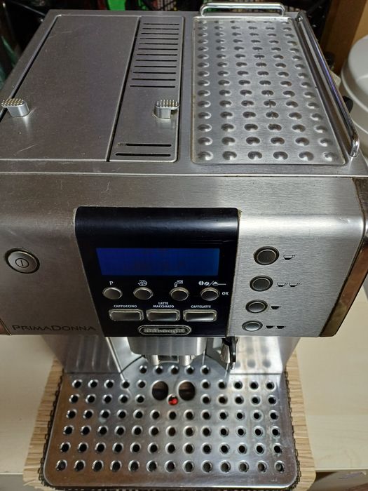 Espressor Delonghi Primadonna