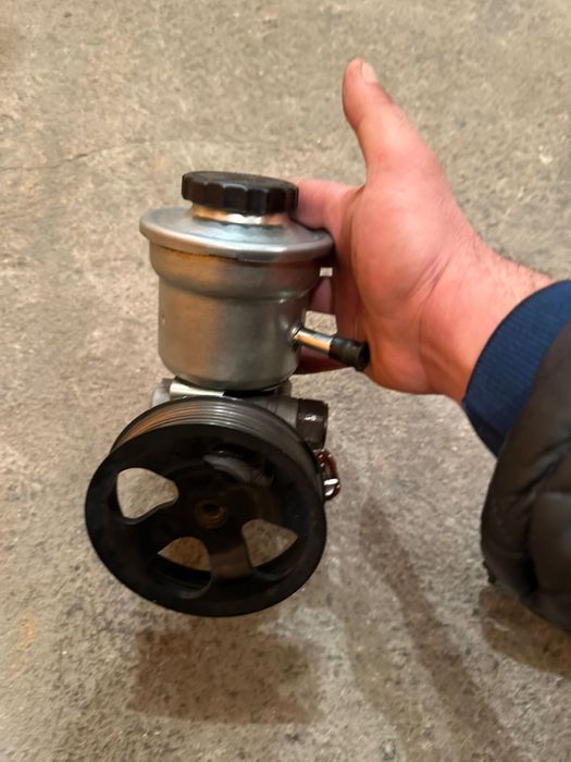 Гур насос Prado120 2.7