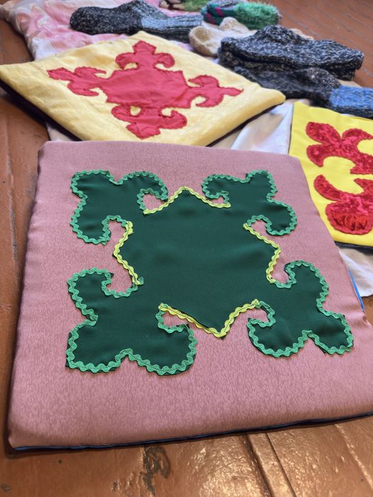 Продам корпешки, носки вязанные