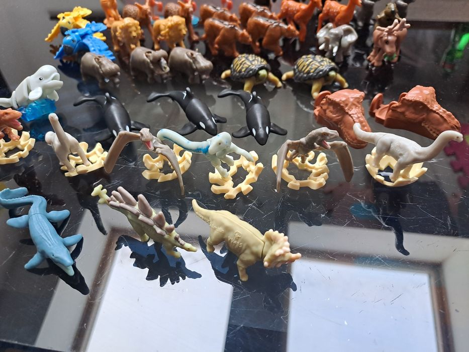 Киндер яйца играчки