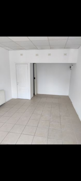 Spatiu comercial de închiriat