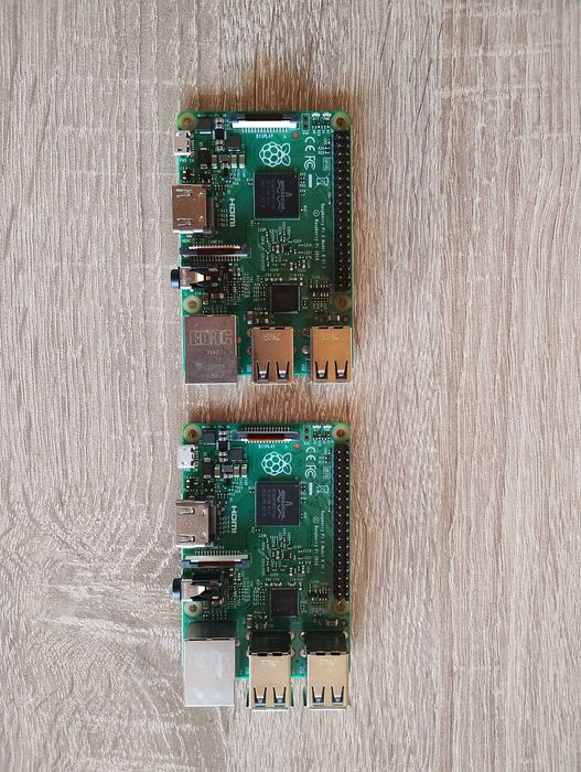 2 броя Raspberry Pi 2B v1.1