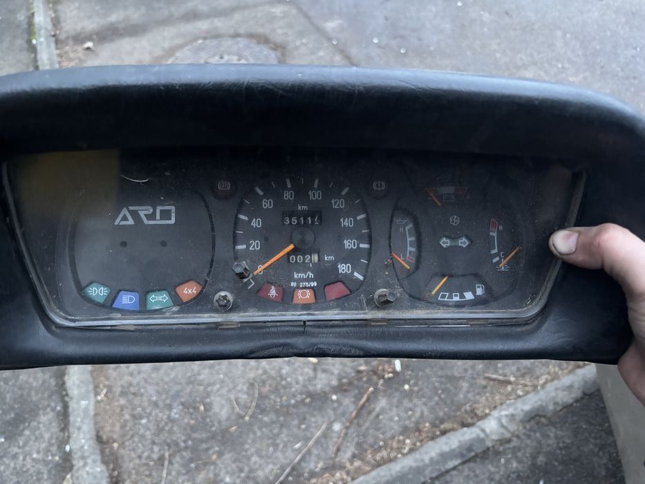 Ceas bord ARO 24x sau ARO 10