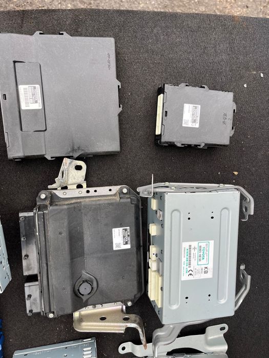 Lexus CT200H Батерия броня фарове  стопове волан капак hybrid Модули