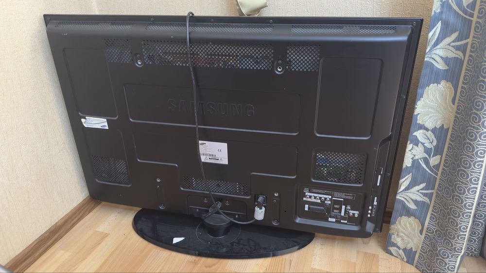 Телевизор самсунг