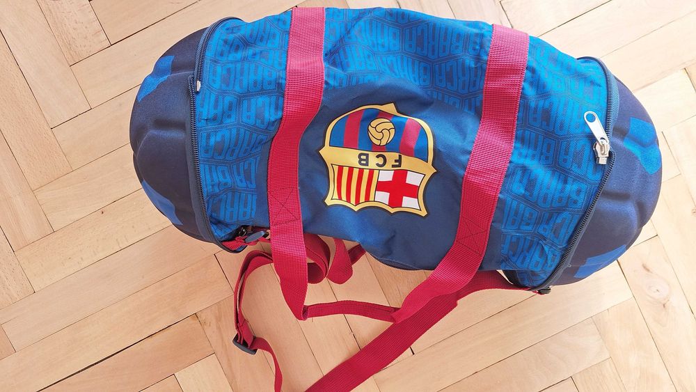Сак Barcelona, футболна топка, чисто нов