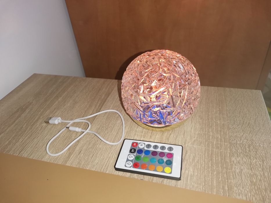 Lampa de veghe, aproape nouă