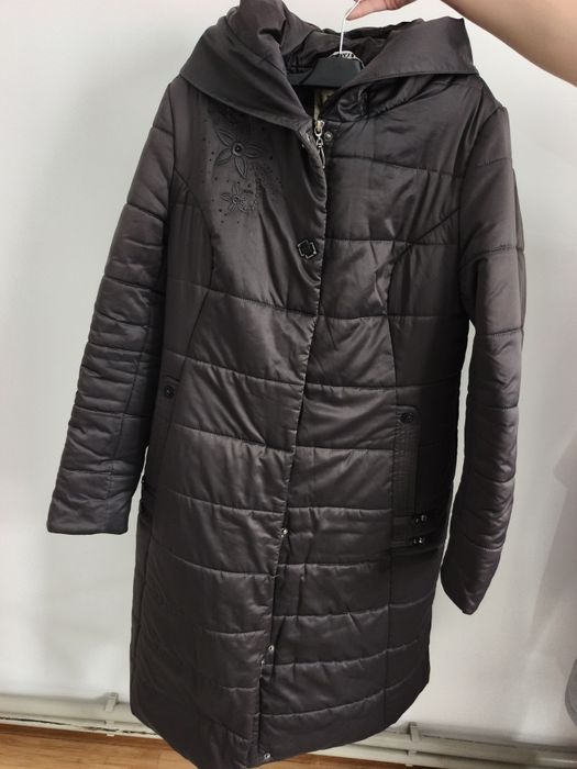 Женская куртка продам