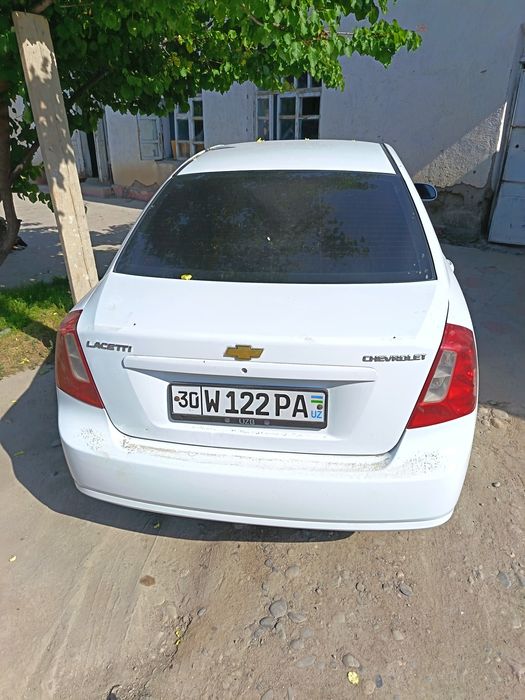 АССАЛОМУ АЛАЙКУМ Ласетти сотилади холати ало даражада оласиз минасиз