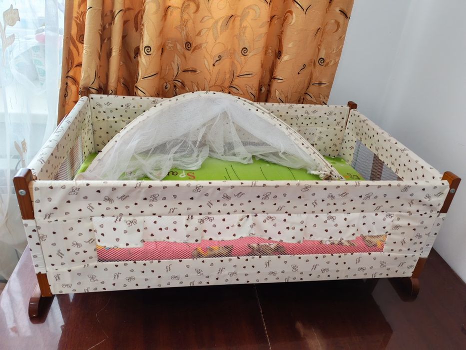 Детская кровать манеж