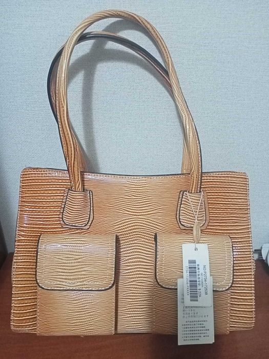 Продам женскую сумку