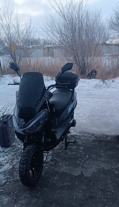 Продам скутер макси