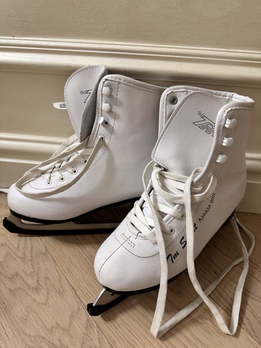 Фигурные коньки