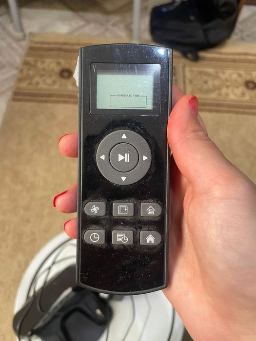 Робот пылесос Ardesto