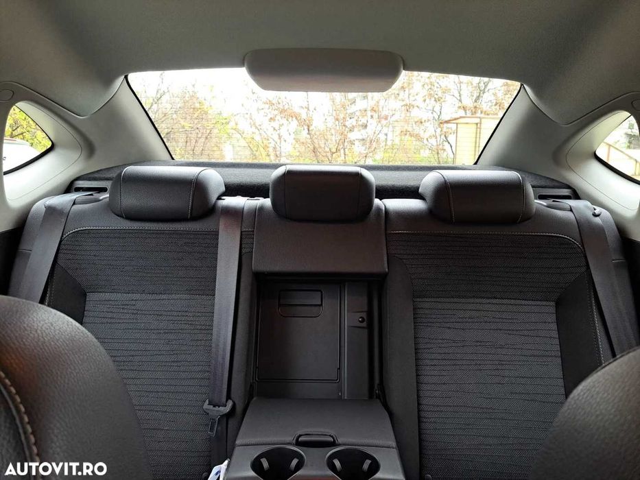 Opel Astra J (Sedan) 1.4 turbo 140 CP benzina