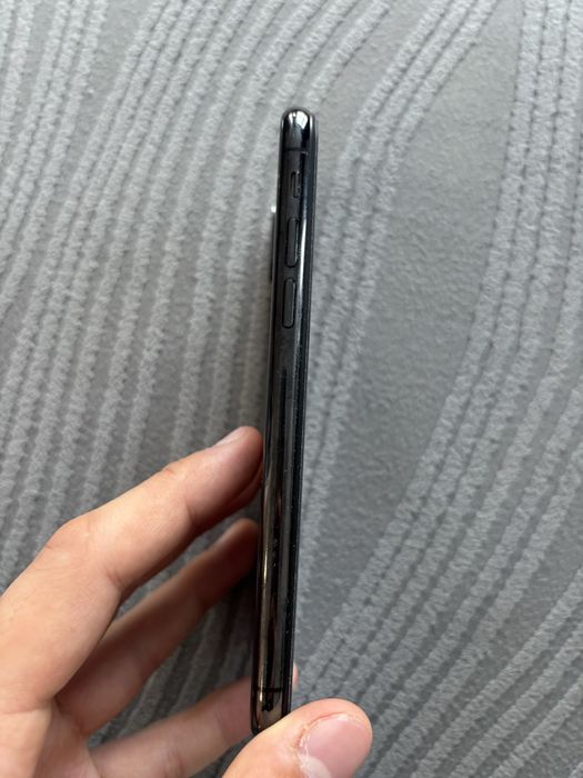 Продам iphone X в хорошем состояний
