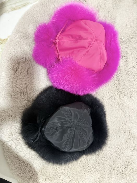 Шапка ушанка  естествена кожа  черна и розова