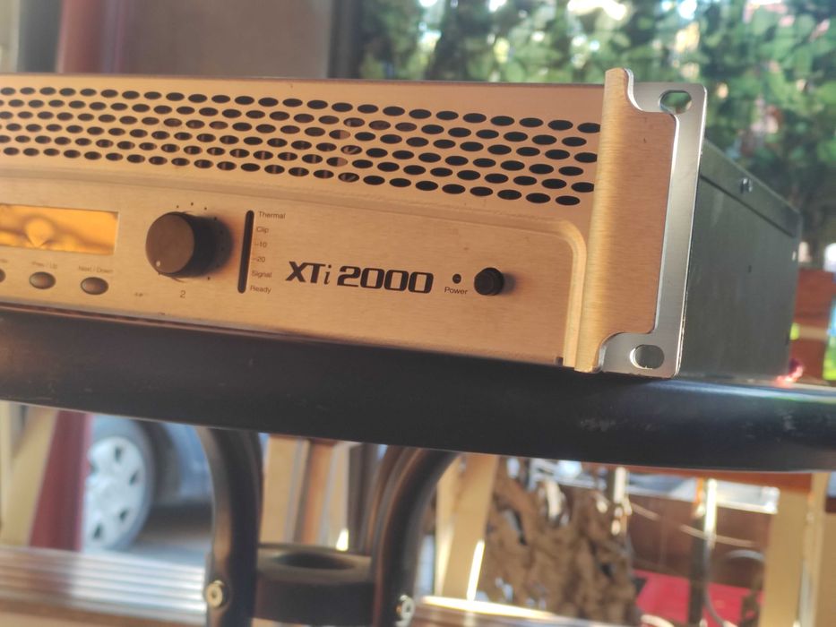Amplificator Crown XTI 2000 cu DSP