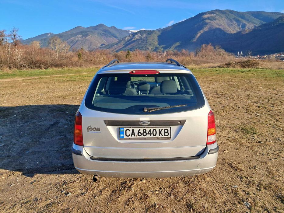 Ford Focus 1.6i 101к.с. 2004 комби