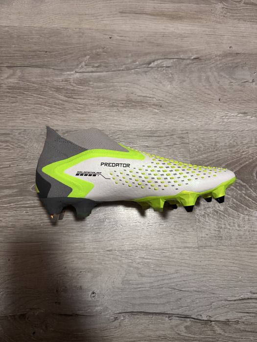 Професионални бутокни adidas predator