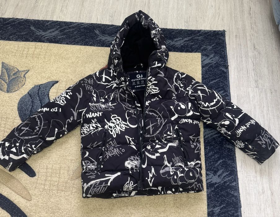 Продается куртка 6-8 лет