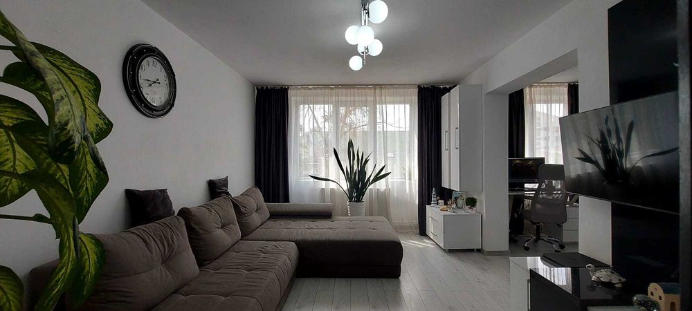 Apartament 4 camere, etaj 2 bulevardul Tudor Vladimirescu