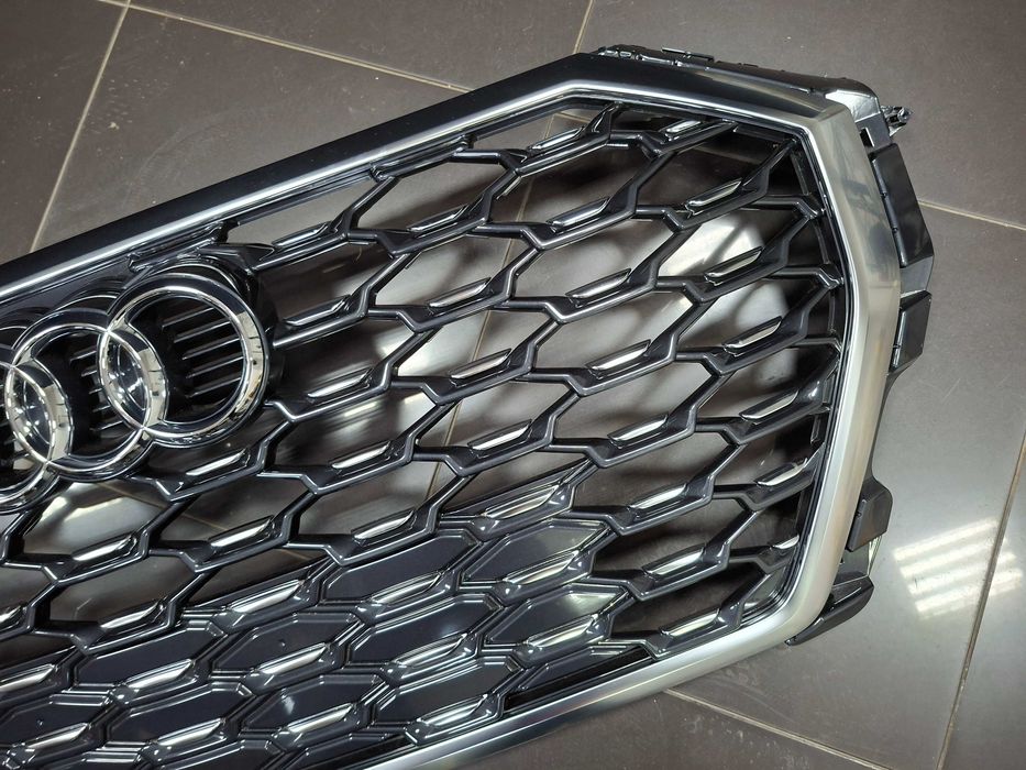 83F853651C Нова Оригинал S Line решетка Audi Q3 83F 2018-