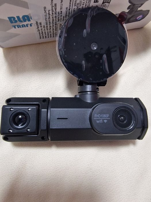 Cameră bord auto cu 3 camere