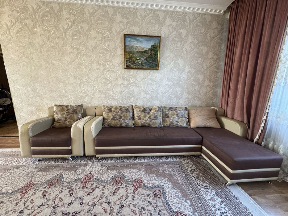 Диван для гостиной