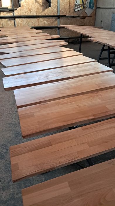 Placam scări cu lemn masiv