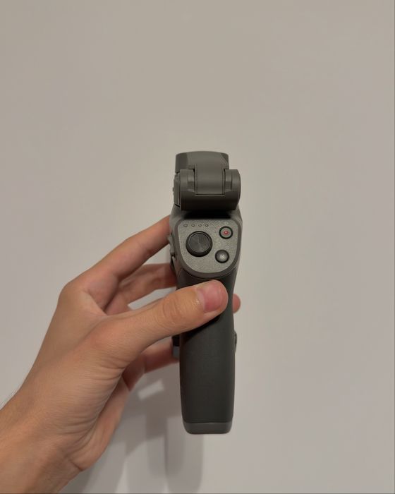 Stabilizator / Gimbal DJI Osmo Mobile 3 + Trepied