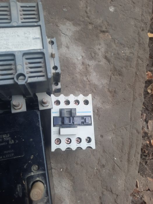 Продам амперметор,автоматы и вольтметры