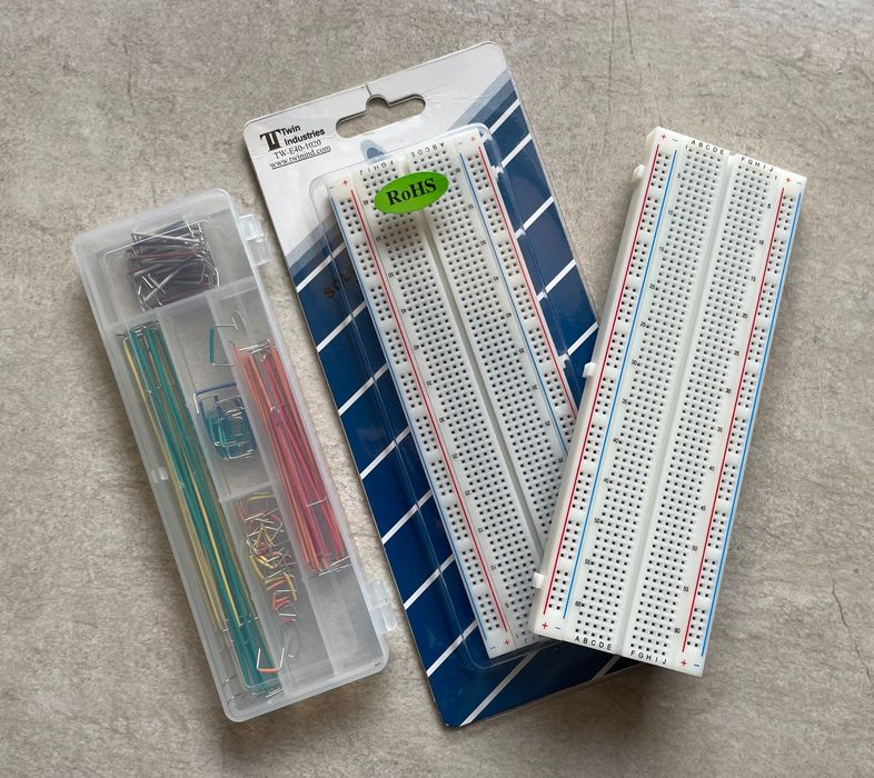 Прототипна платка, Breadboard 830 точки