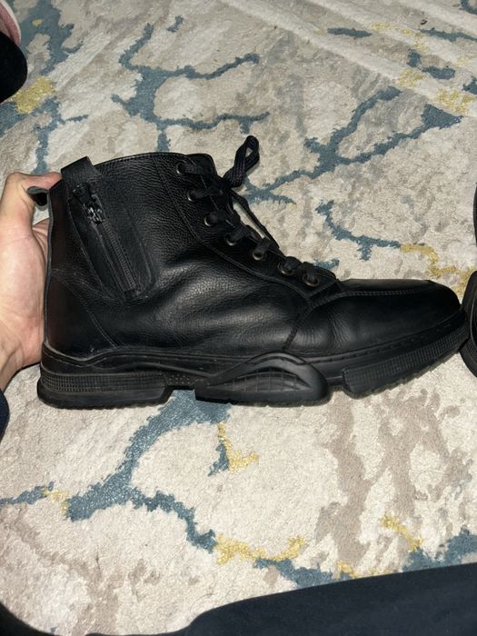 Новая мужская обувь