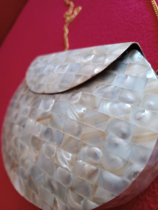 Ръчно изработена малка дамска официална чантачанта