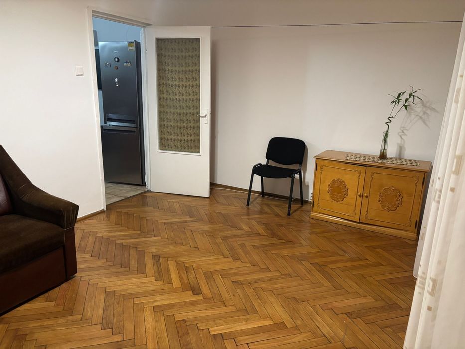 Proprietar-Apartament cu 2 camere de inchiriat- 57m, etaj 1,zona buna