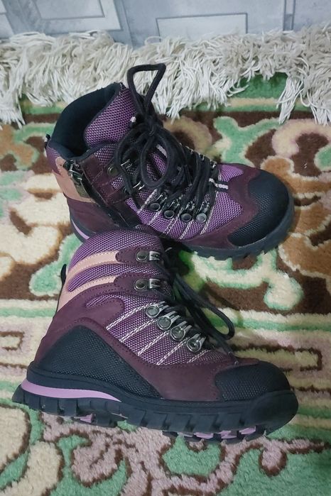 Сапожки 27 размер (2 пары, смотрите фото)