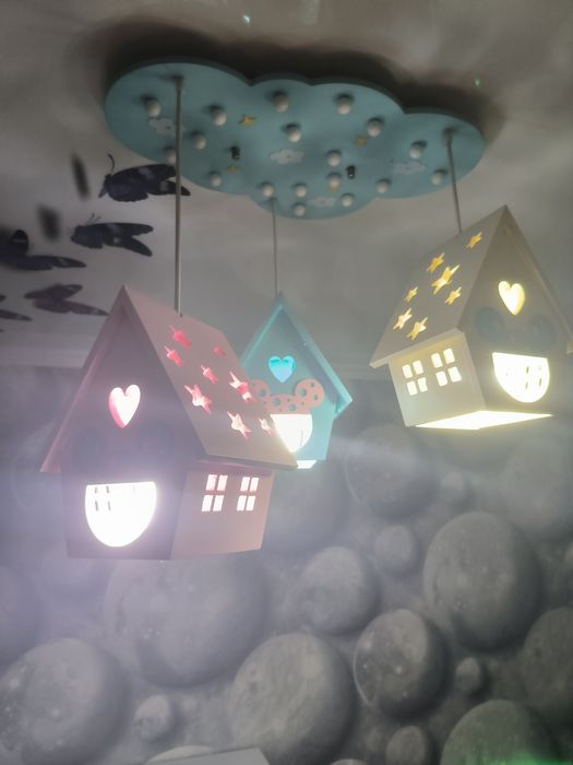 Продам люстру...