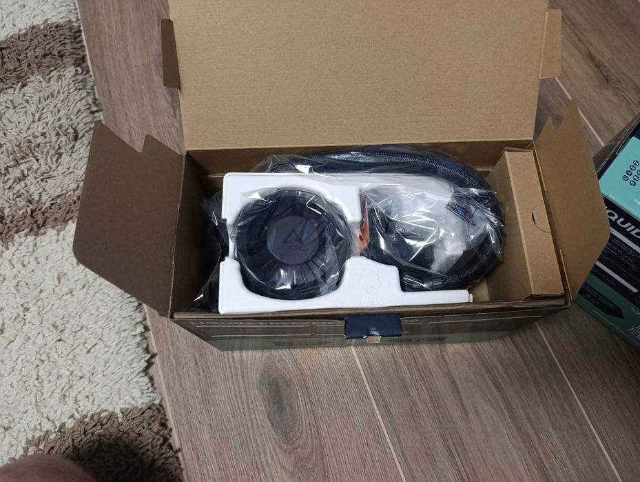 Arctic Liquid Freezer 3 Pro 240