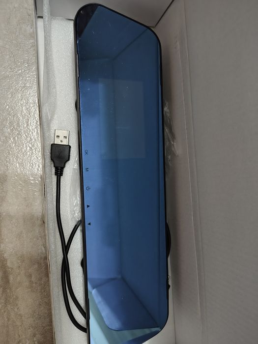 Oglinda auto cu camera video FHD