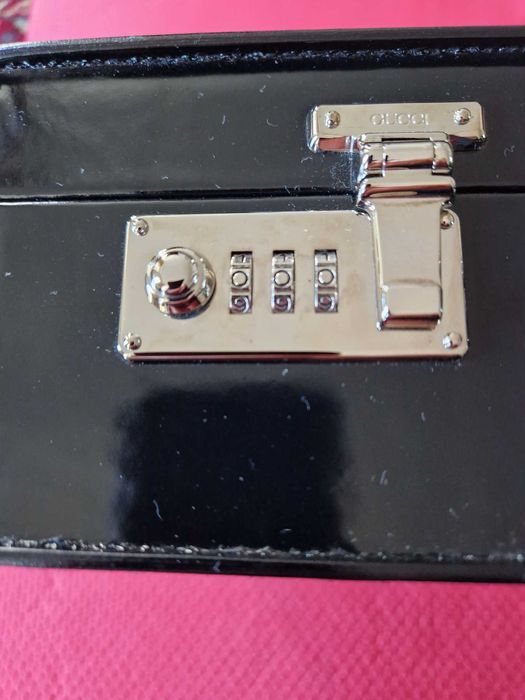 GUCCI Аташе Куфарче Оригинално