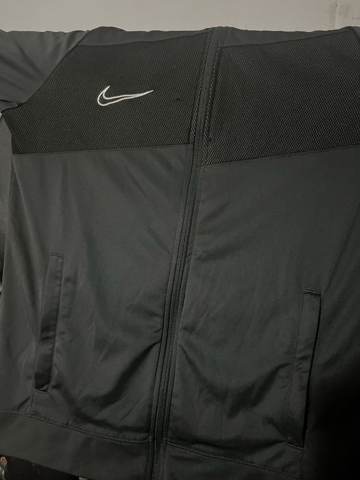 Bluza de trening Nike in stare buna, marimea M