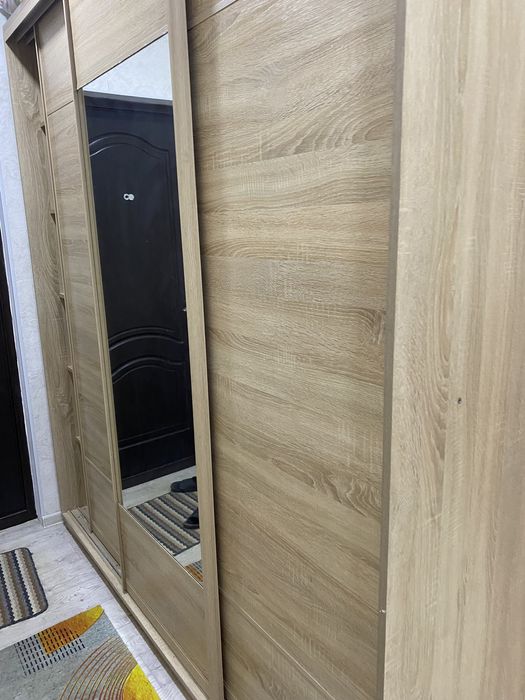 Продам шкаф купе в хорошем состоянии