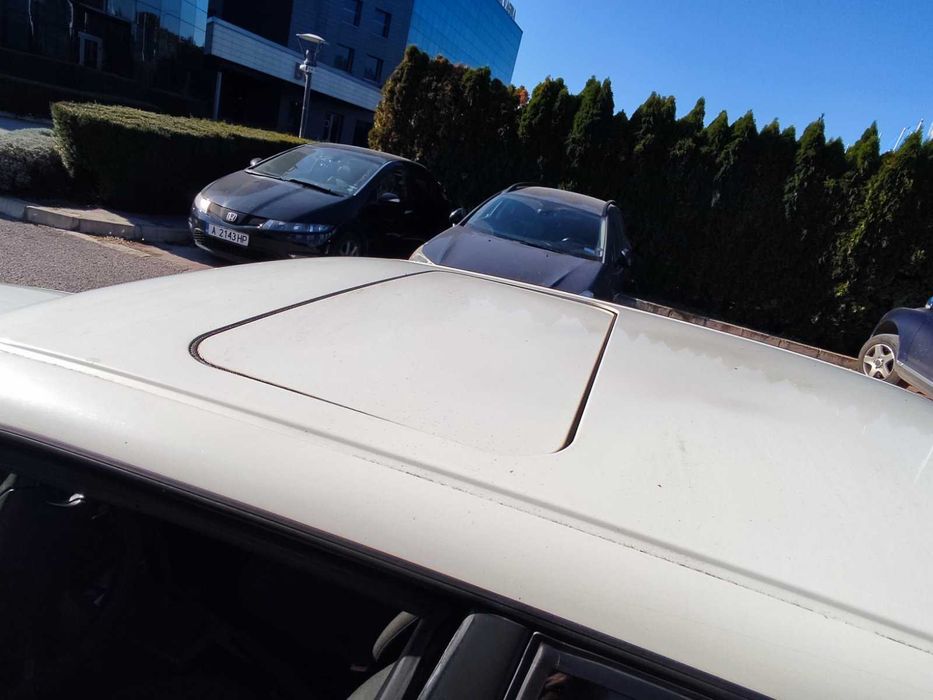 Лек автомобил AUDI 80 (яйце)