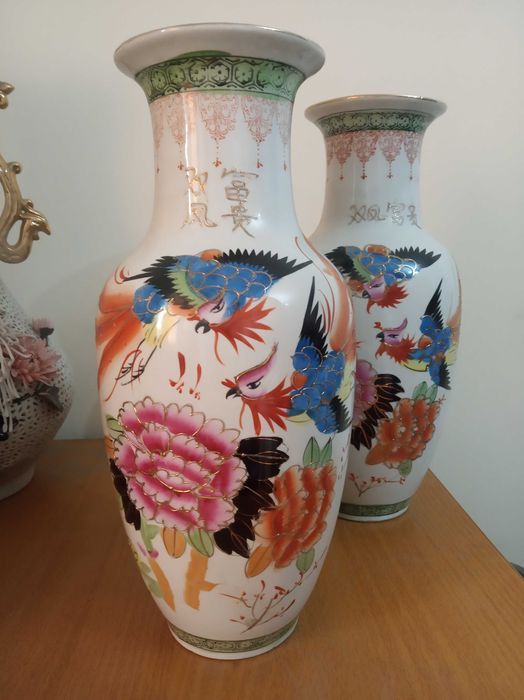 Пара замечательных ваз, производство Китай