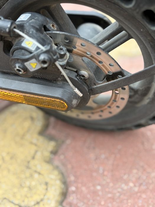 Vând Xiaomi Mi Electric Scooter Essential